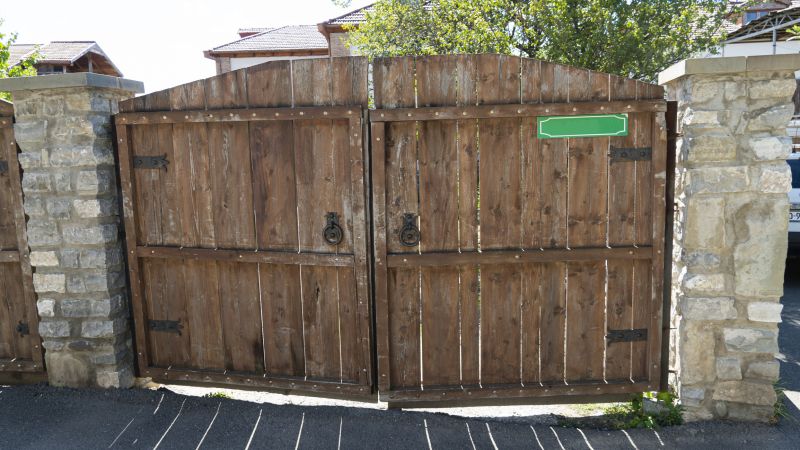 Driveway Fence Installation in Franklin, TN